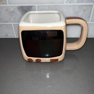 Zak! Ceramic 19oz Color Changing Retro T.V. Coffee Mug AA02B15027